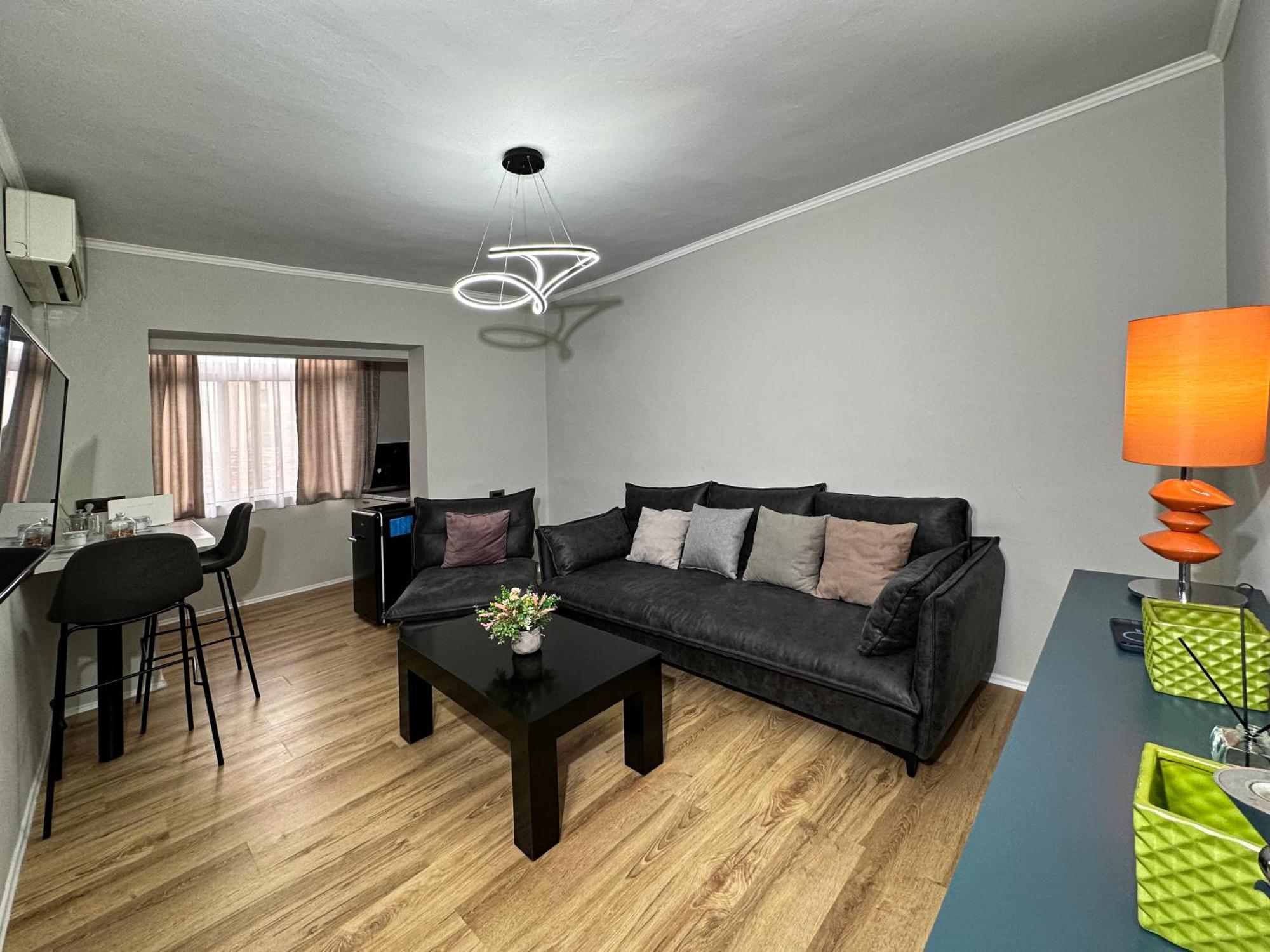 Home Select Тирана Экстерьер фото